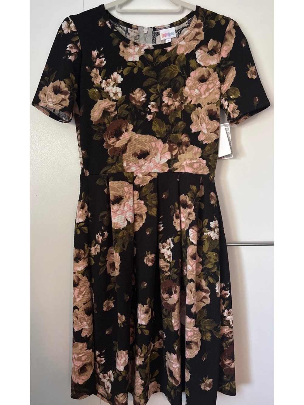 NWT Lularoe Amelia Floral, Women’s M
